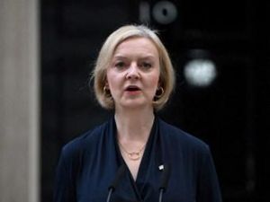Momen PM Inggris Liz Truss Umumkan Pengunduran Diri Setelah 45 Hari Menjabat