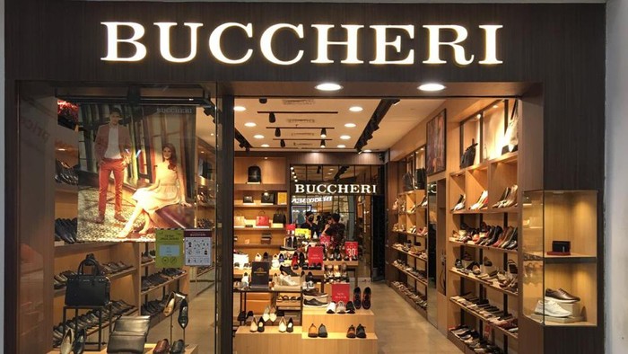 Toko buccheri di pusat perbelanjaan.