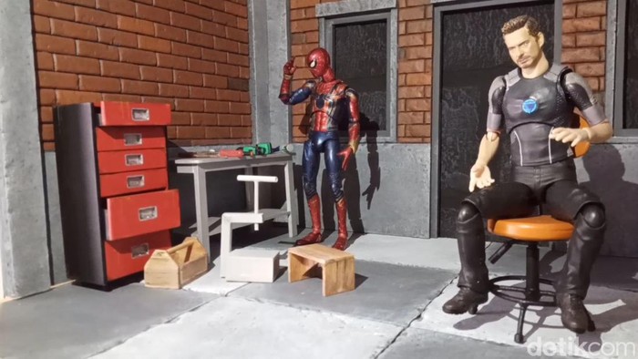 Diorama Superhero karya warga Purwakarta