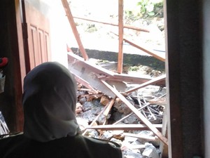 Usai Banjir Blitar Surut, 152 Jiwa Diungsikan gegara Fenomena Tanah Gerak