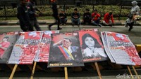 Cabut omnibus law dan PP turunannya juga keras disuarakan. Mereka juga menolak revisi UU Sistem Pendidikan Nasional.
