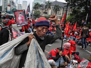 Tiba-tiba Terbit, Perppu Ciptaker Tuai Kritikan Hingga Penolakan
