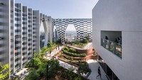 Dengan ketinggian 280 meter, menara CapitaSpring sekarang menjadi salah satu gedung pencakar langit tertinggi di negara-kota Asia.