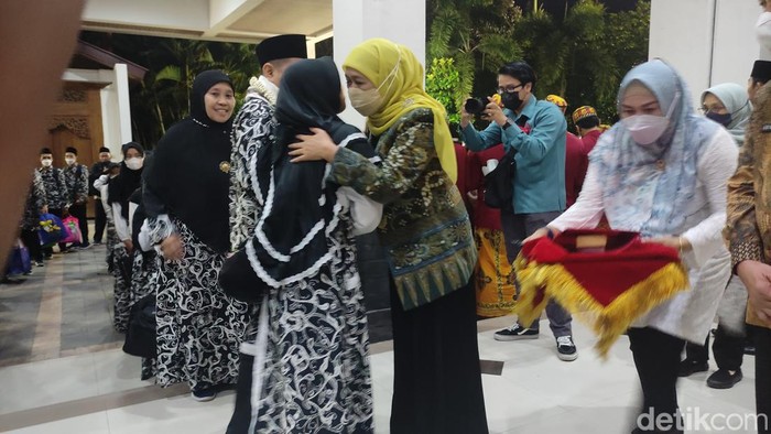 gubernur khofifah