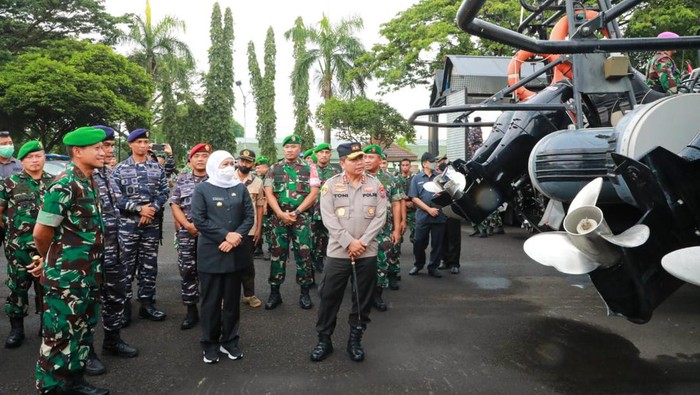 Gubernur Khofifah
