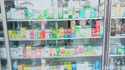 Ilustrasi apotek di Ponorogo