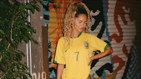 Juliana Nalu sendiri merupakan model berusia 24 tahun asal Rio de Janeiro. Dok. Instagram
