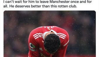 Ronaldo seharusnya mengkhianati MU dan bermain untuk City. Dia harus pergi dari MU selamanya. Dia berhak yang lebih baik daripada klub busuk ini, tulis akun di atas. Foto: Twitter