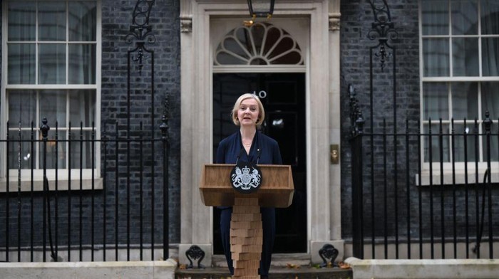 Perdana Menteri Inggris Liz Truss Mengundurkan Diri Kabar mengejutkan datang dari Inggris. Perdana Menteri Inggris Liz Truss memutuskan untuk mengundurkan diri.