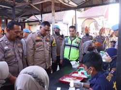 Jadi Sorotan di Kasus Teddy Minahasa, Personel Polres Bukittinggi Tes Urine