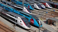 Prancis memegang rekor kecepatan kereta konvensional dengan 574,8 km/jam pada 3 April 2008. Setiap 150 meter/detik, Train a Grand Vitesse (TGV) bisa menempuh kecepatan dua kali lipat dari jadwal normal. Getty Images/Chesnot