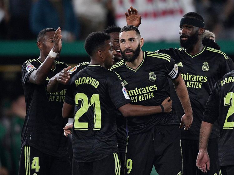 Real Madrid Gasak Elche 3-0