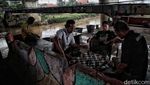 Rumah-rumah Ini Dirobohkan untuk Normalisasi Ciliwung