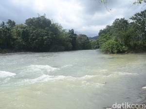 Misteri Larangan Warna Kuning di Sungai Lampaan Labobo Sidrap