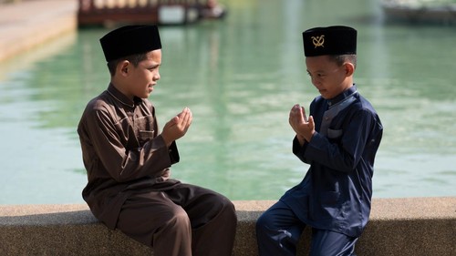 22 Oktober memperingati hari apa? Setiap tanggal 22 Oktober diperingati Hari Santri Nasional untuk mengingat peran santri dalam sejarah bangsa Indonesia.