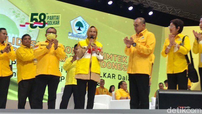 Wanda Hamidah resmi gabung Golkar (Dwi Rahmawati/detikcom).
