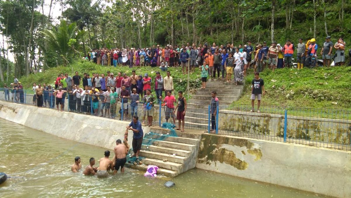 Warga Pacitan Tewas Tenggelam Saat Mandi di Embung