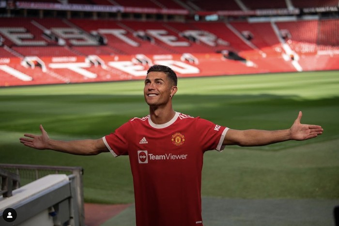 10 Momen Kulineran Cristiano Ronaldo dan Keluarga yang Seru 10 Momen Kulineran Cristiano Ronaldo dan Keluarga yang Seru