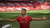Cristiano Ronaldo telah memberi pernyataan usai meninggalkan lapangan di tengah laga MU vs Tottenham Hotspur. Pria 37 tahun ini sebelumnya tak terima dengan perlakuan Erik Ten Hag yang tidak menurunkannya ke lapangan.