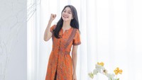 Amelia Tantono terkejut dengan ramainya orang yang datang ke acara tersebut. (Foto: dok Instagram)