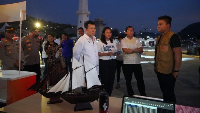 Badan Pelaksana Otorita Labuan Bajo Flores (BPOLBF) menggelar Festival Maritim Labuan Bajo (LBMF) 2022 selama tiga hari, 21-23 Oktober 2022.