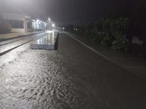 Hujan Lebat Picu Banjir-Longsor di Garut