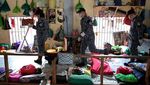Begini Momen Sidak di Penjara Paling Sesak Filipina