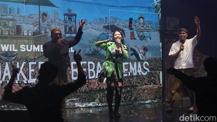 BPJamsostek gelar drama bertajuk 'Semua Bisa Sejahtera' di Jakarta. Drama ini menegaskan seluruh pekerja berhak atas perlindungan jaminan sosial ketenagakerjaan.