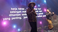 Direktur Utama BPJAMSOSTEK Anggoro Eko Cahyo, saat memainkan drama musikal bertajuk Semua Bisa Sejahtera di Jakarta, Kamis (20/10/2022).