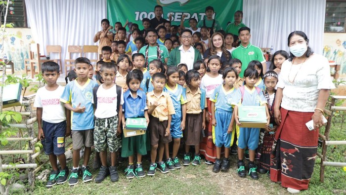 Donasi Seribu Sepatu untuk Anak Indonesia