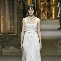 Inilah koleksi terbaru Dior Spring/Summer 2023. Foto: Victor VIRGILE/Gamma-Rapho via Getty Images.