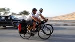 Gokil! Dua Pria Ini Gowes dari Prancis ke Qatar Demi Nonton Piala Dunia
