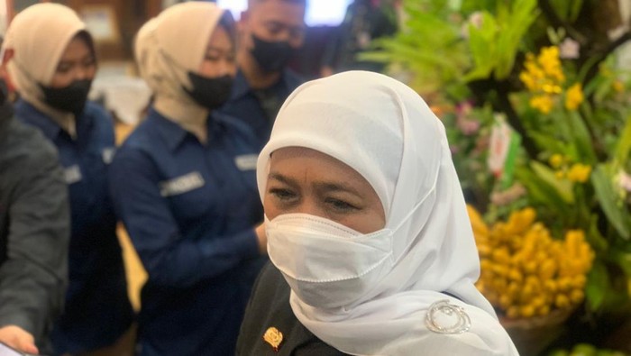 Gubernur Khofifah Indar Parawansa