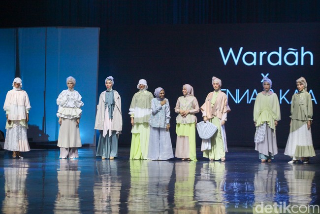 Wapres Ma’ruf Amin mengatakan pelaku usaha fashion muslim di Tanah Air, diharapkan mampu menikmati ceruk industri fesyen muslim dunia yang tahun 2024 mendatang diperkirakan nilai belanjanya mencapai USD 311 miliar. Foto: Andhika Prasetia/ Detikcom