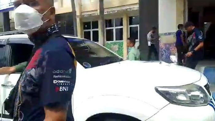 Kru rombongan moge yang laka di Situbondo intimidasi wartawan