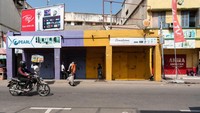 Toko yang tutup itu berada di Accra, yang merupakan ibukota Ghana. Aksi tutup toko ini rencananya dilakukan selama 5 hari berturut-turut.