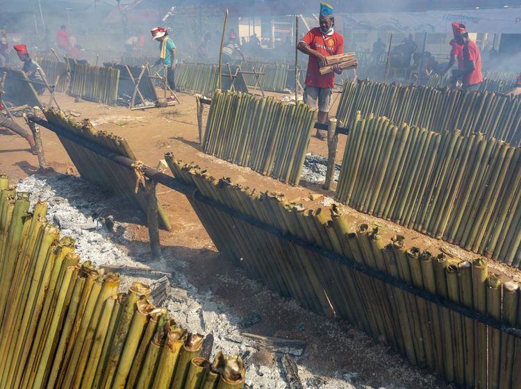 7.000 Inuyu Makanan Khas Poso Dibakar, Pecahkan Rekor MURI