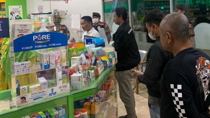 Polres Klaten datangi apotek sosialisasi pelarangan obat sirup dijual