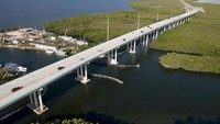 Terletak di pesisir FLorida, tol ini disebut dengan Florida Keys. (Andy Newman/Florida Keys News Bureau via Getty Images)