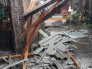 14 Rumah di Kota Kediri Rusak Dihempas Puting Beliung