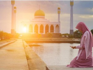 Lirik Man Ana Bahasa Arab, Latin, dan Terjemahannya