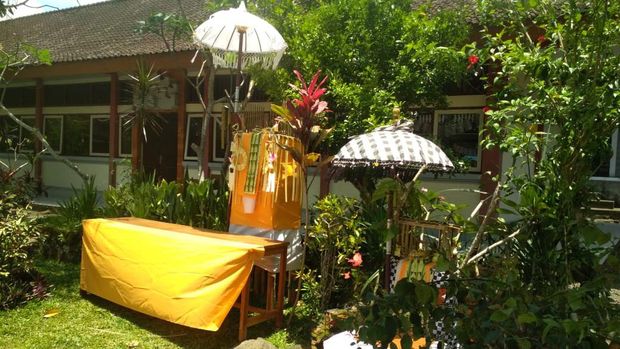 Sanggah Pengayengan yang dibuat SMPN 3 Bebandem untuk melakukan persembahyangan saat Saraswati.