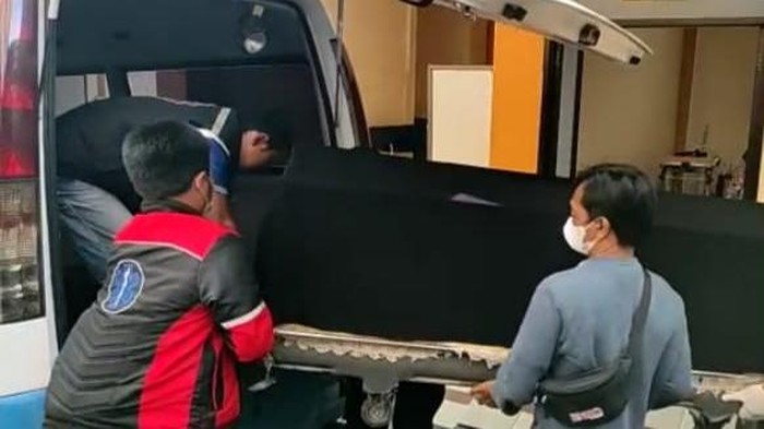satu lagi korban kanjuruhan meninggal di rssa malang