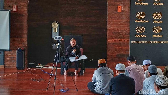 Suasan di pesantren tunanetra di Kabupaten Bandung.