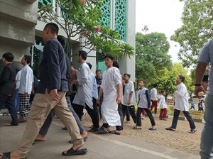 Salat Jumat Dipindah ke Hall, Jemaah Harap Masjid JIC Segera Diperbaiki