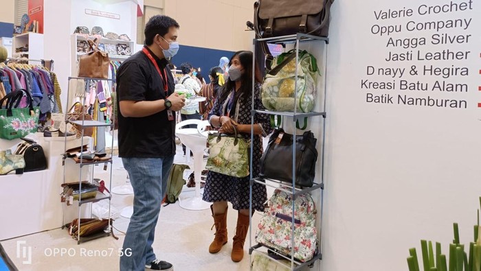UMKM Unjuk Kreasi di Trade Expo Indonesia 2022 UMKM Unjuk Kreasi di Trade Expo Indonesia 2022