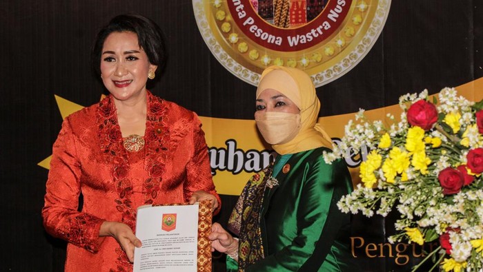 Upaya Mensejahterakan Pelaku Ekonomi Kreatif Bidang Wastra Pencinta Pesona Wastra Nusantara (PPWN) diharapkan mampu meningkatkan perekonomian dalam membantu pelaku ekonomi kreatif di bidang wastra.