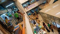 Terlebih sebagian besar obat tidak bisa diretur alias jual beli putus.
