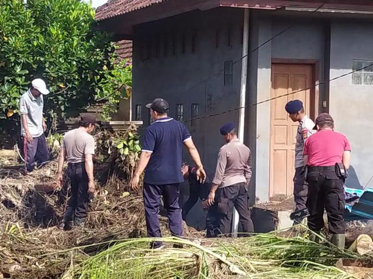 #PrayForBali, Potret Pascabanjir Bandang di Jembrana