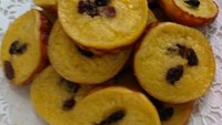 Camilan kentang yang ini manis, lembut, dan enak rasanya. Kue lumpur kentang dibuat dengan paduan tepung, santan, hingga susu bubuk. Resep lengkapnya ada di sini. Foto: detikfood 
